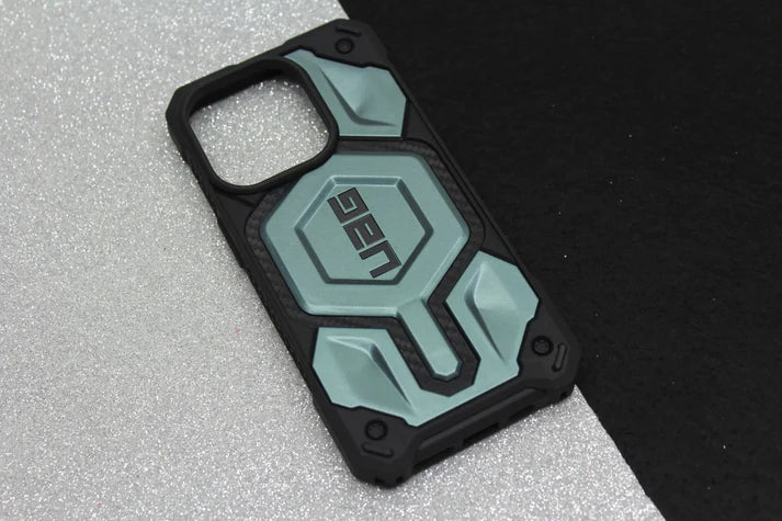 Urban Armor Gear UAG iPhone 15 UAG Case, Monarch Pro Mag-Safe Compatible, Slim Fit Rugged Protective Case/Cover Designed for iPhone 15 (6.1-Inch) (2023), Wireless Charging Compatible - Green