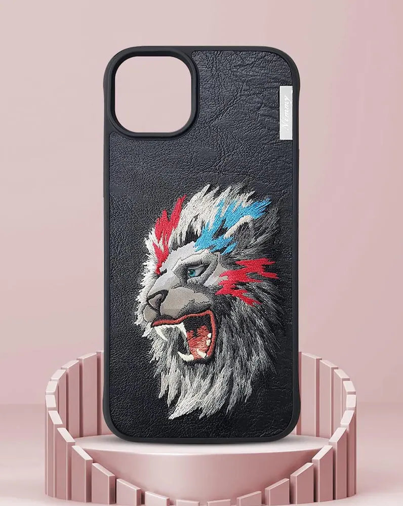 TREEMODA Nimmy Lion Leather Case with Embroidery Anti-Slip Scratch Resistant Protective Cover for Iphone 15 Pro - mobilecasez