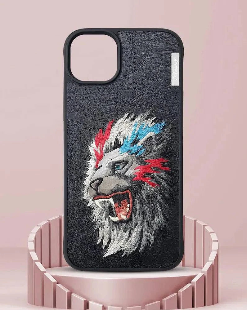 TREEMODA Nimmy Lion Leather Case with Embroidery Anti-Slip Scratch Resistant Protective Cover for Iphone 15 - mobilecasez