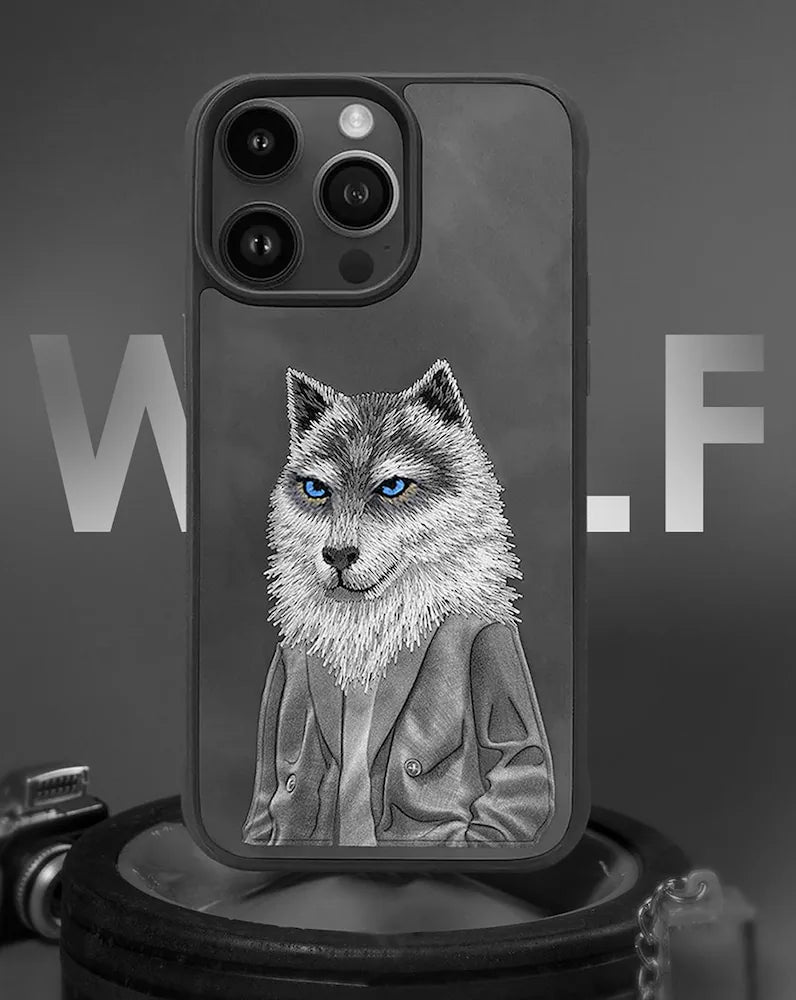 TREEMODA Nimmy Wolf Leather Phone Case Aesthetic Cover for iPhone 13 - mobilecasez
